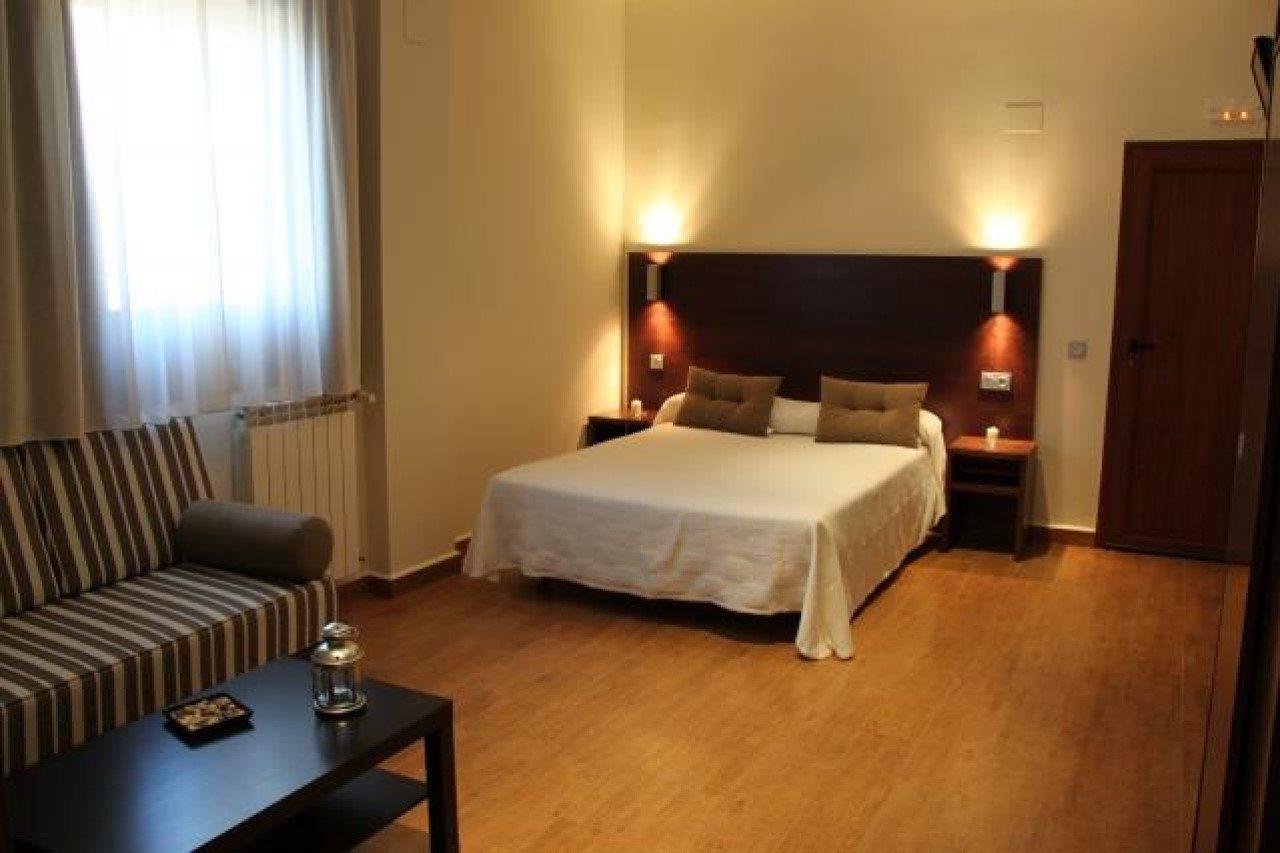 Hotel Rural Arroyo La Plata By Bossh Hotels Jerez De Los Caballeros Extérieur photo