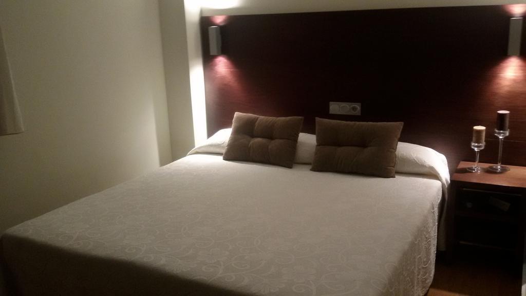 Hotel Rural Arroyo La Plata By Bossh Hotels Jerez De Los Caballeros Extérieur photo