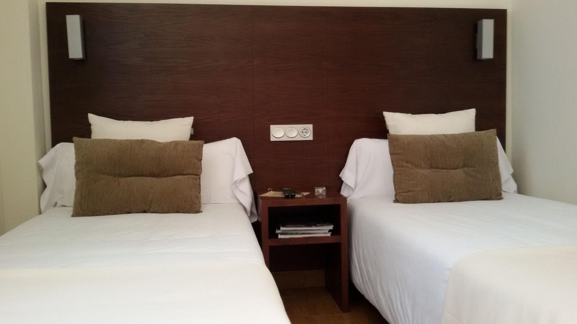 Hotel Rural Arroyo La Plata By Bossh Hotels Jerez De Los Caballeros Extérieur photo
