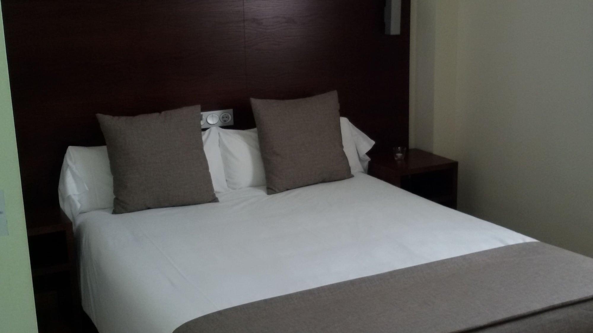 Hotel Rural Arroyo La Plata By Bossh Hotels Jerez De Los Caballeros Extérieur photo