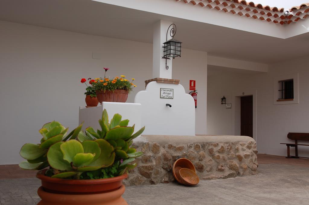 Hotel Rural Arroyo La Plata By Bossh Hotels Jerez De Los Caballeros Extérieur photo