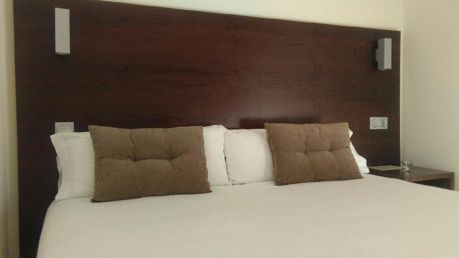 Hotel Rural Arroyo La Plata By Bossh Hotels Jerez De Los Caballeros Extérieur photo