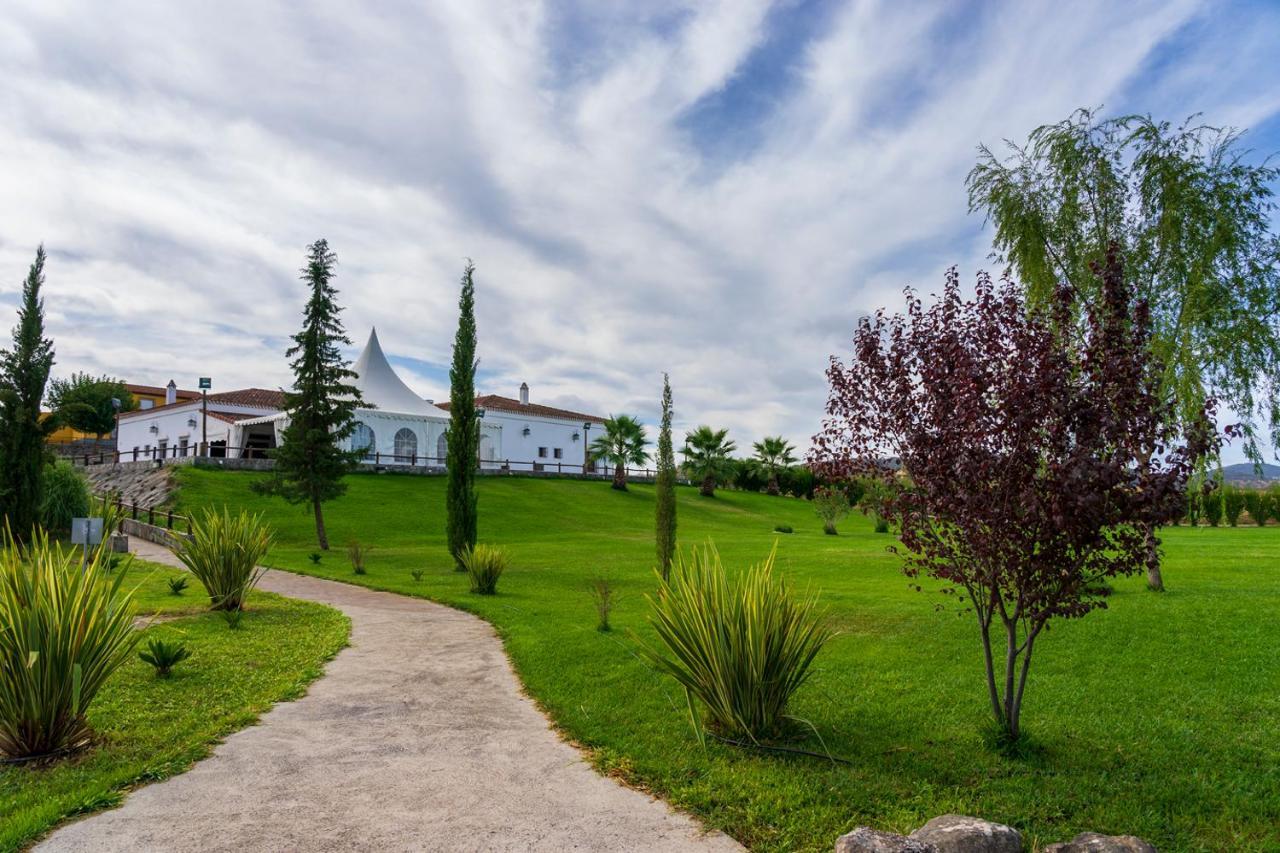 Hotel Rural Arroyo La Plata By Bossh Hotels Jerez De Los Caballeros Extérieur photo