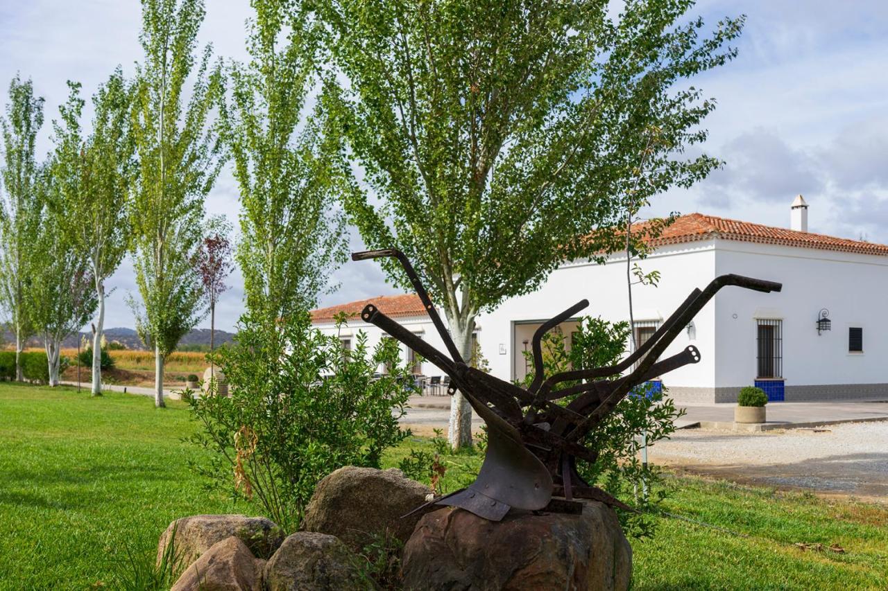 Hotel Rural Arroyo La Plata By Bossh Hotels Jerez De Los Caballeros Extérieur photo