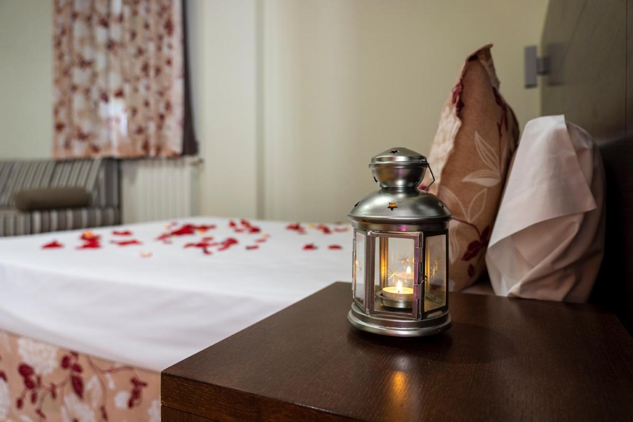 Hotel Rural Arroyo La Plata By Bossh Hotels Jerez De Los Caballeros Extérieur photo